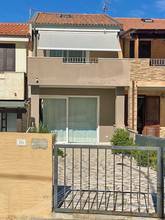 Thumbnail von Reihenmittelhaus mit Pool und Meerblick