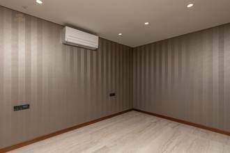 Thumbnail von Modernes Luxus-Penthouse mit Pool und Meerblick