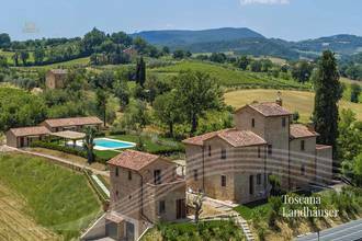 Thumbnail von パノラマビューの魅力的な天然石の邸宅とプール