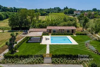 Thumbnail von パノラマビューの魅力的な天然石の邸宅とプール