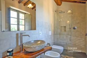 Thumbnail von パノラマビューの魅力的な天然石の邸宅とプール