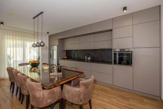 Thumbnail von Akdeniz tarzı mülk, yüzme havuzu ve deniz manzarasıyla, Crikvenica bölgesi