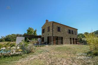 Thumbnail von Neubau im Rusticostil mit modernem Wohnkomfort und Pool