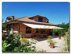 Thumbnail von Immogold, aparte Villa in sonniger Lage mit parkähnlichem Areal