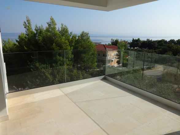 Möblierte Wohnung im Dachgeschoss mit schönem Meerblick