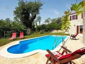 Thumbnail von Mediterranes Steinhaus mit Swimmingpool