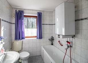 Thumbnail von Haus zum Kauf in 27711 Osterholz-Scharmbeck, traumhafte Lage mit Sanierungsbedarf!