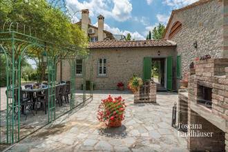 Thumbnail von Märchenhaftes Anwesen mit Pool und Olivenhain