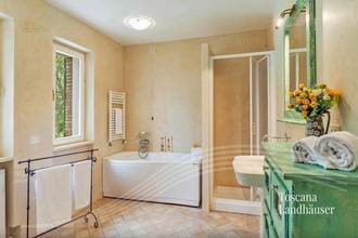 Thumbnail von Märchenhaftes Anwesen mit Pool und Olivenhain