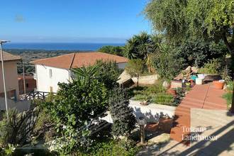 Thumbnail von Geheimtipp - Villa, nur 2 km vom Meer entfernt - mit Meerblick und Garten