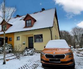 Thumbnail von DHH mit wunderschönem Blick in absolut ruhiger und familiärer Lage von Radeberg