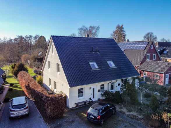 Doppelhaushälfte mit besonderem Flair in Süsel / Pönitz