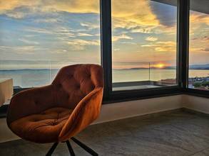 Thumbnail von Region Split: Villa mit Infinity-Pool und Blick auf das Meer