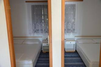 Thumbnail von Mehrparteienhaus mit Blick auf das Meer und die Berge