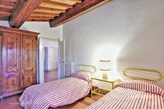 Thumbnail von Antikes Landhaus mit Nebengebäude in Mitten der Weinberge von Bolgheri