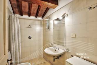 Thumbnail von Antikes Landhaus mit Nebengebäude in Mitten der Weinberge von Bolgheri