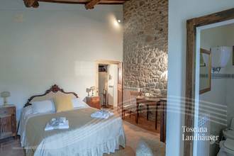 Thumbnail von Typisch toskanisches Anwesen bestehend aus mehreren Gebäuden mit Pool