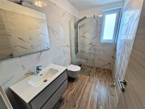 Thumbnail von Modernes Familienhaus mit Meerblick