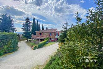 Thumbnail von Charmantes Landhaus in Panoramalage mit Pool
