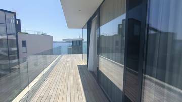 Thumbnail von Villa di lusso moderna con piscina vicino alla riva del mare