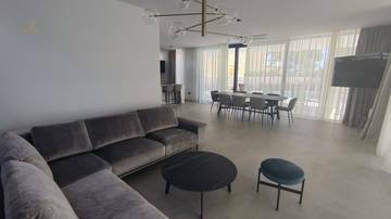 Thumbnail von Villa di lusso moderna con piscina vicino alla riva del mare