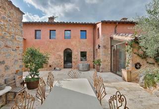 Thumbnail von Propriété à couper le souffle à seulement quelques kilomètres de Sienne