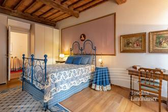 Thumbnail von Wohnung in renommierten Palast nur 20 km vom Meer entfernt