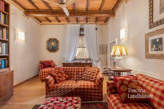 Thumbnail von Wohnung in renommierten Palast nur 20 km vom Meer entfernt