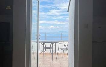 Thumbnail von Dachgeschosswohnung mit Blick auf das Meer