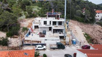 Thumbnail von Exklusive Villa mit Meerblick und Pool