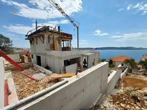 Thumbnail von Exklusive Villa mit Meerblick und Pool