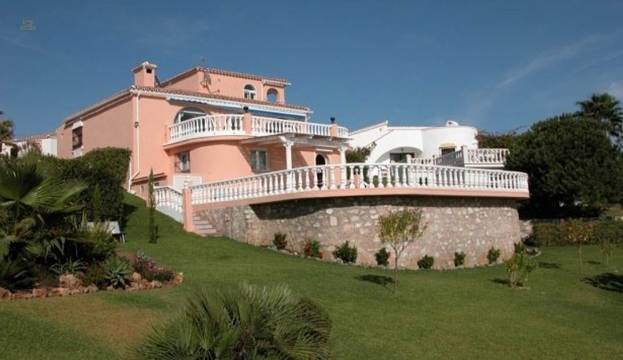 villa for sale in - Mijas Costa 