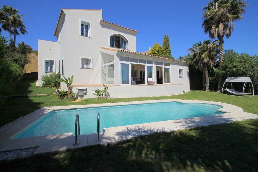 villa for sale in - La Duquesa <