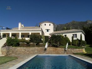 Thumbnail von Luxus-Villa in Sierra Blanca R2279051