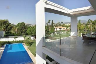 Thumbnail von villa for sale in - Nueva Andalucia