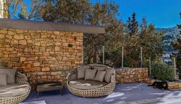 Thumbnail von Moderní luxusní vila přímo u moře