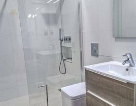 Thumbnail von Moderní luxusní vila přímo u moře