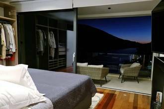 Thumbnail von Moderní luxusní vila přímo u moře