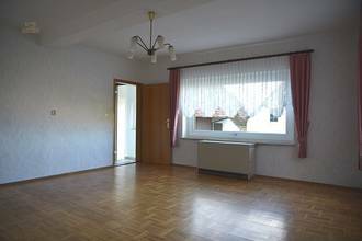 Thumbnail von Handwerksbetrieb oder viele Hobbies? Wohnhaus plus Scheune und Hoffläche! 15780