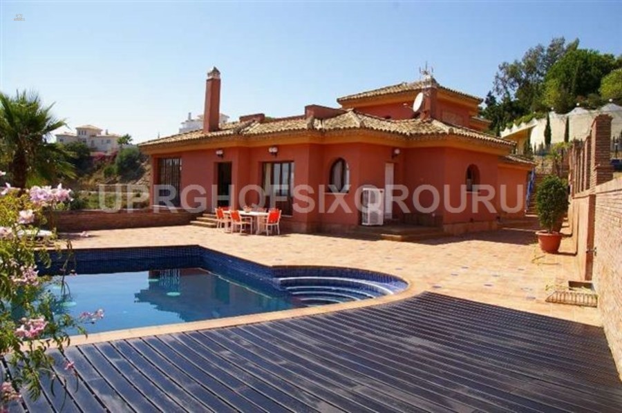 villa for sale in - Elviria