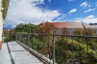 Thumbnail von Grand Park Residence: Herrschaftlicher 6-Zimmer Altbau mit Weit- und Grünblick