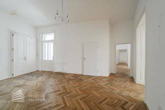 Thumbnail von Grand Park Residence: Herrschaftlicher 6-Zimmer Altbau mit Weit- und Grünblick