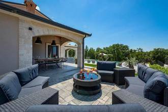 Thumbnail von Moderne Villa mit Infinity-Pool und tollem Panorama, Istrien