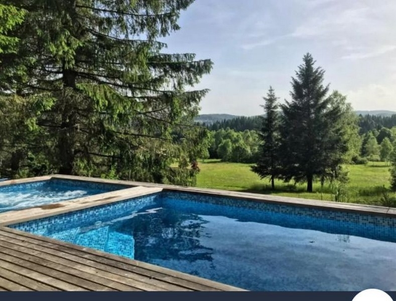 Designervilla mit Pool in traumhafter Alleinlage, Ravna Gora