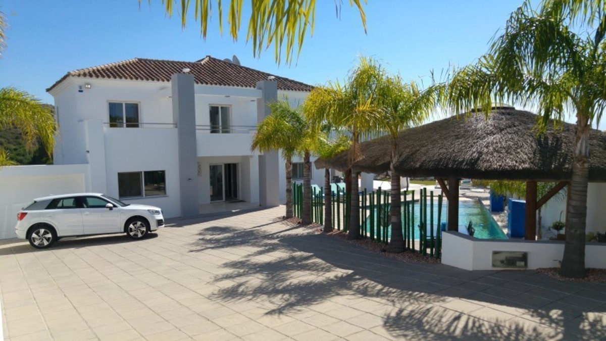villa for sale in - Calahonda