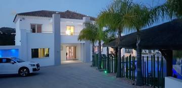 Thumbnail von villa for sale in - Calahonda