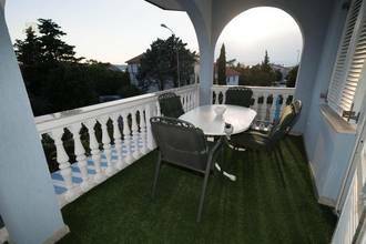 Thumbnail von Gepflegtes Mehrfamilienhaus mit Meerblick in Selce