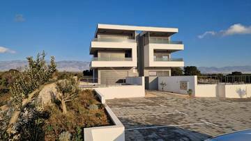 Thumbnail von Modernes Appartement mit Panorama-Meerblick