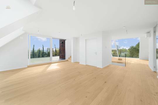 Wunderschönes Penthouse mit herrlichem Blick und Dachterrasse in Prestige Lage