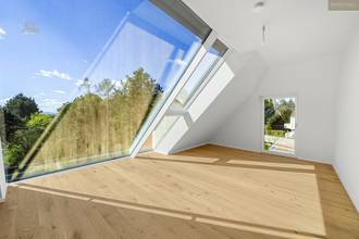 Thumbnail von Wunderschönes Penthouse mit herrlichem Blick und Dachterrasse in Prestige Lage